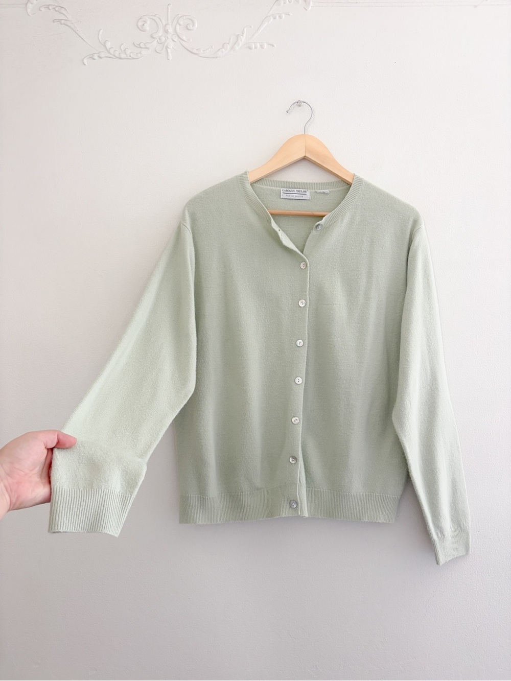 Vintage Carolyn Taylor Cardigan - Picture 2 of 4